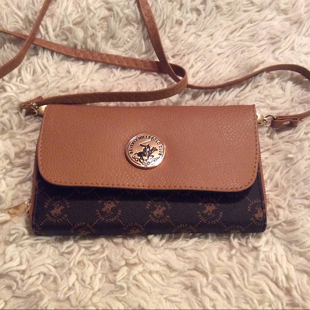 Beverly Hills polo club clutch purse